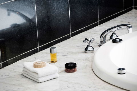 Hyatt Hotel Canberra - A Park Hyatt Hotel - Accommodation Bookings 42