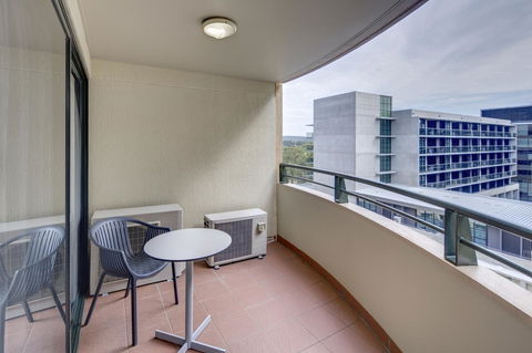 Adina Serviced Apartments Canberra James Court - Accommodation Bookings 13
