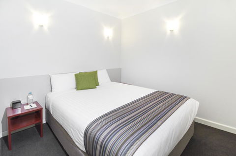 Abode Narrabundah - Accommodation Bookings 5