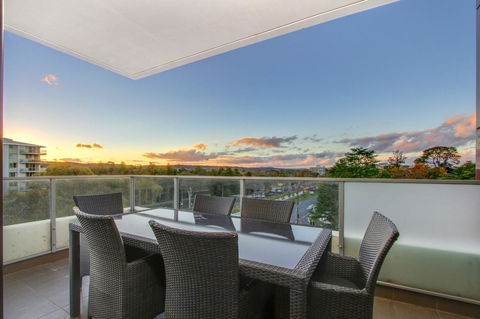 IQ Smart Apartments 704 Braddon ACT - Accommodation Bookings 7