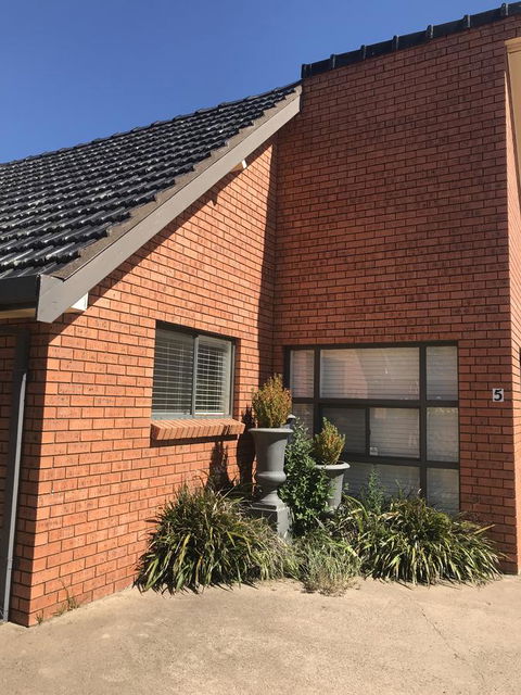 Central Tranquility Heart Of Orange - Accommodation Bookings 28