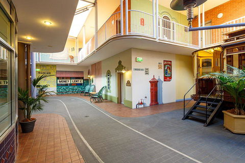 Quality Hotel Dickson - Accommodation Bookings 12