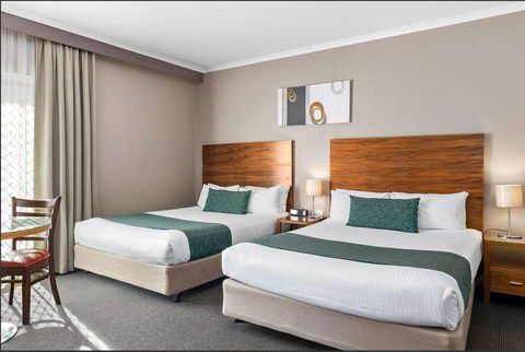 Quality Hotel Dickson - Accommodation Bookings 1