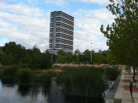 3BR Executive Apartment With Lake And Mountain Views - Accommodation Bookings 6