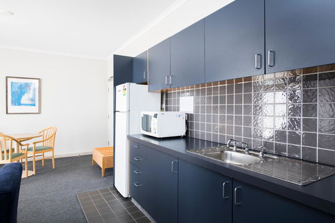 The Woden Hotel - Accommodation Bookings 12