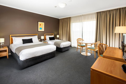 The Woden Hotel - Accommodation Bookings 0