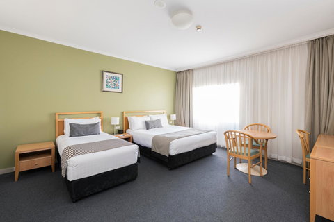 The Woden Hotel - Accommodation Bookings 5