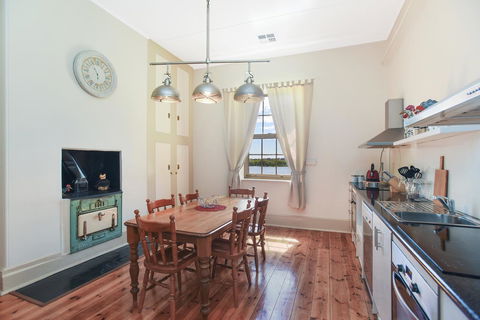 Wellington Courthouse - Accommodation Bookings 23