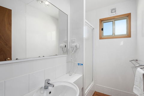 Port Broughton Tourist Park - Accommodation Bookings 22
