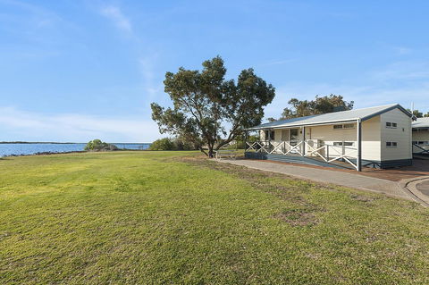 Port Broughton Tourist Park - Accommodation Bookings 32