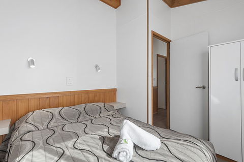 Port Broughton Tourist Park - Accommodation Bookings 14