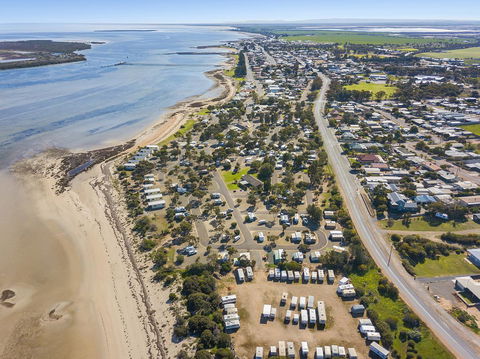 Port Broughton Tourist Park - Accommodation Bookings 0