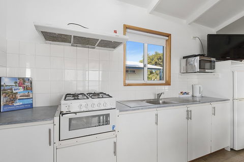 Port Broughton Tourist Park - Accommodation Bookings 34