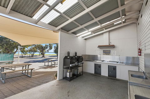 Port Broughton Tourist Park - Accommodation Bookings 3