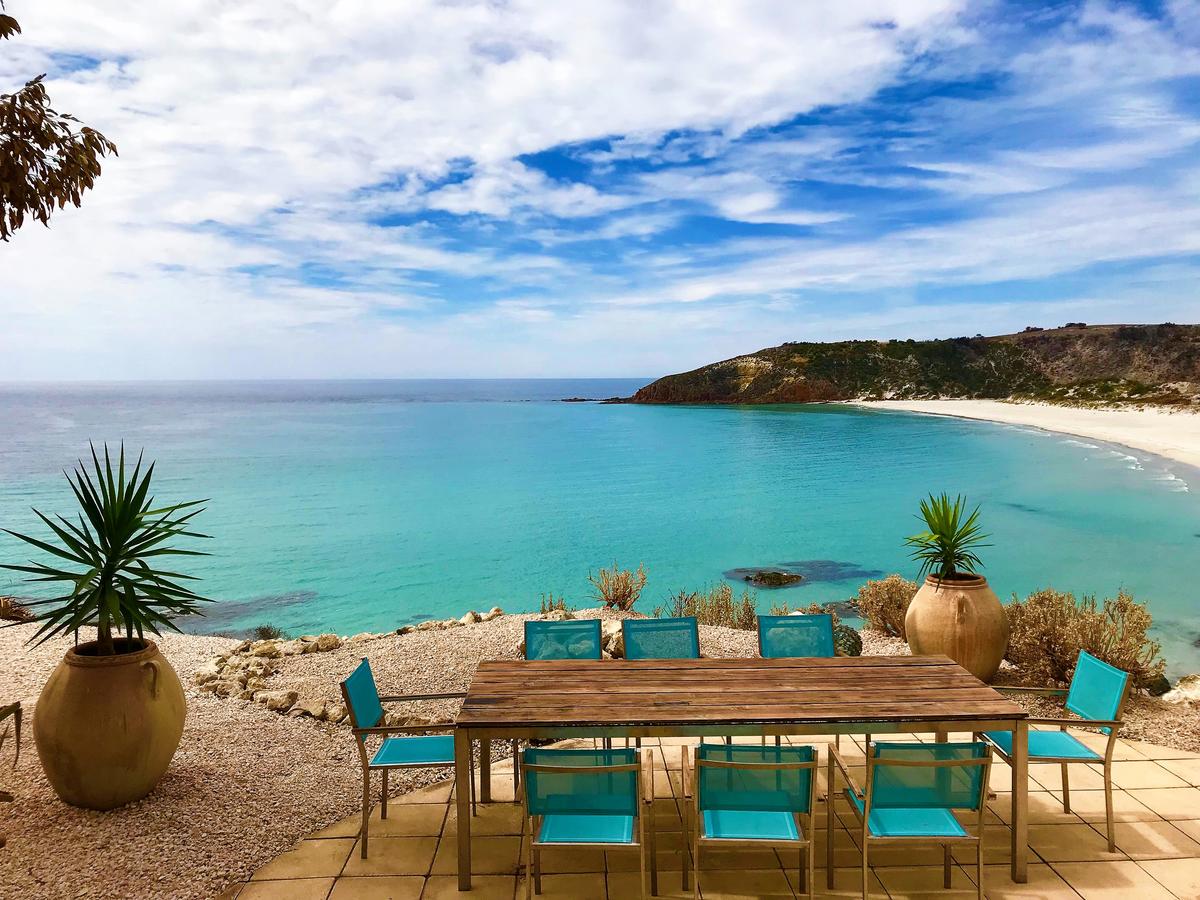  Accommodation Bookings