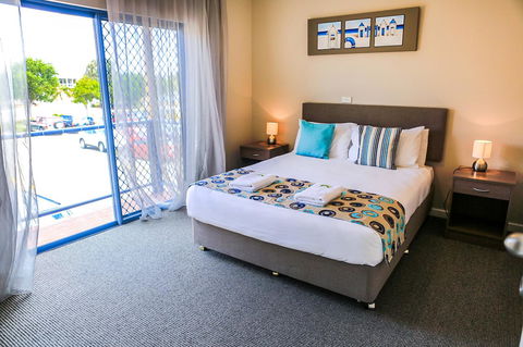 Marina Hotel - Accommodation Bookings 30