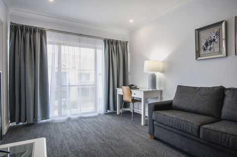 Marina Hotel - Accommodation Bookings 3
