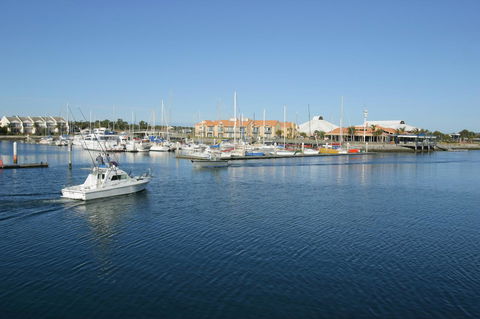 Marina Hotel - Accommodation Bookings 39