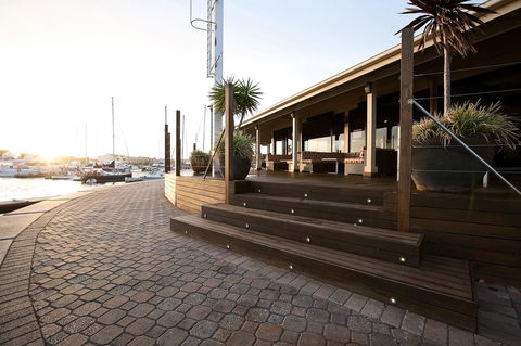 Marina Hotel - Accommodation Bookings 37