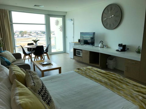 Ocean View Luxury Apartment & Suite - Accommodation Bookings 13