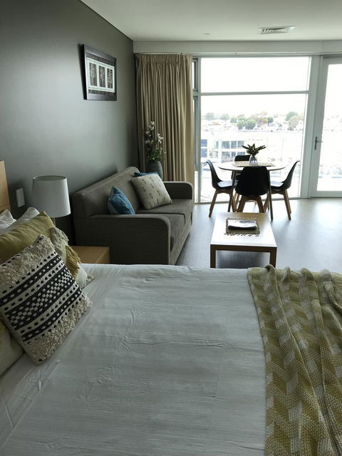 Ocean View Luxury Apartment & Suite - Accommodation Bookings 12
