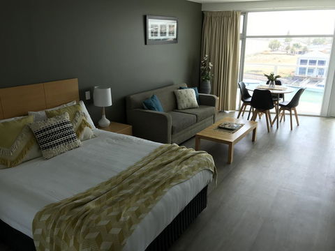 Ocean View Luxury Apartment & Suite - Accommodation Bookings 25