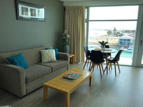 Ocean View Luxury Apartment & Suite - Accommodation Bookings 11