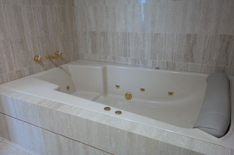 Pacific Bay Resort - Accommodation Bookings 23