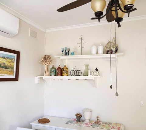 Beautiful Garden House - Accommodation Bookings 17