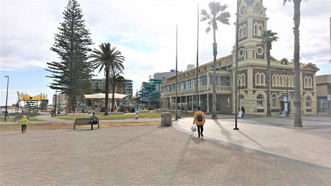 Hi 5 Glenelg Studio Apartment - Accommodation Bookings 26