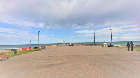 Hi 5 Glenelg Studio Apartment - Accommodation Bookings 27