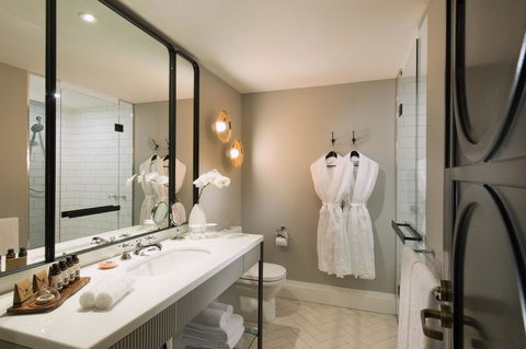 Mayfair Hotel - Accommodation Bookings 12