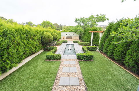 S T U D I O 22 Peaceful Retreat With Garden Views - Accommodation Bookings 0