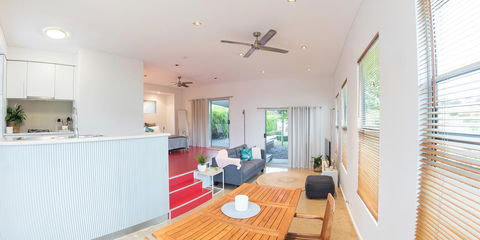 S T U D I O 22 Peaceful Retreat With Garden Views - Accommodation Bookings 1