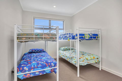 Eastern Breeze - Accommodation Bookings 24