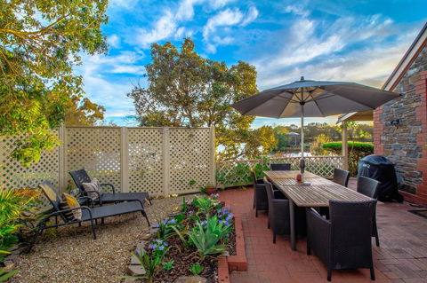 Stonewell Cottages And Vineyards - Accommodation Bookings 7