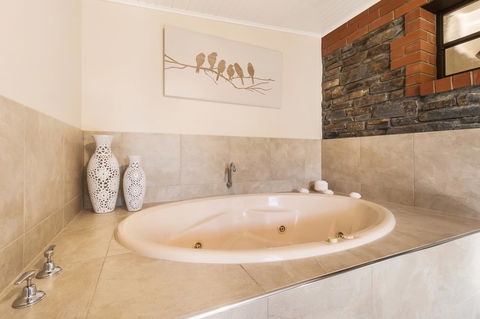 Stonewell Cottages And Vineyards - Accommodation Bookings 35