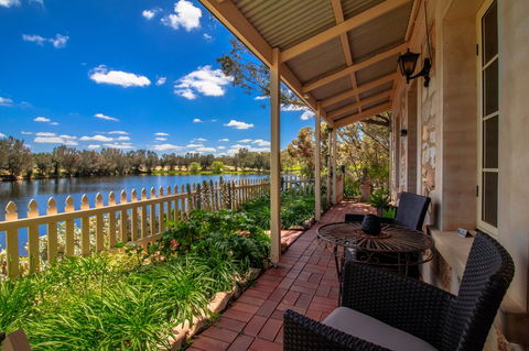 Stonewell Cottages And Vineyards - Accommodation Bookings 3