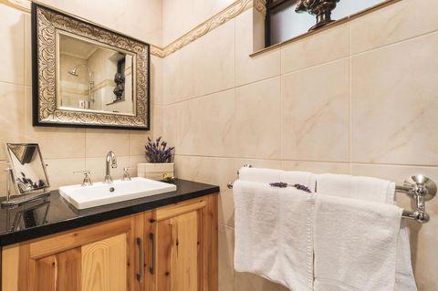 Stonewell Cottages And Vineyards - Accommodation Bookings 30