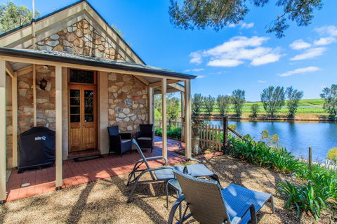 Stonewell Cottages And Vineyards - Accommodation Bookings 2