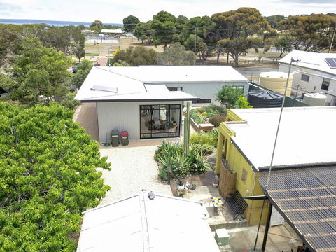 Sinclair Eco House - Accommodation Bookings 5