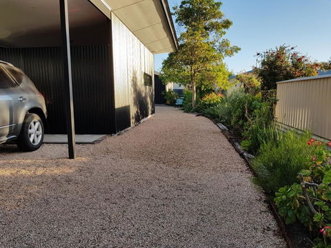 Sinclair Eco House - Accommodation Bookings 24