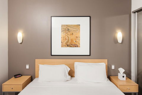 Majestic Oasis Apartments - Accommodation Bookings 22