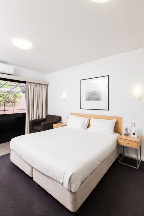 Majestic Oasis Apartments - Accommodation Bookings 26