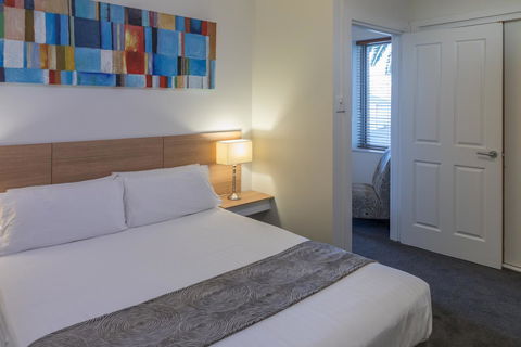 Bay 10 - Suites And Apartments - Accommodation Bookings 22