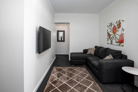 Bay 10 - Suites And Apartments - Accommodation Bookings 2