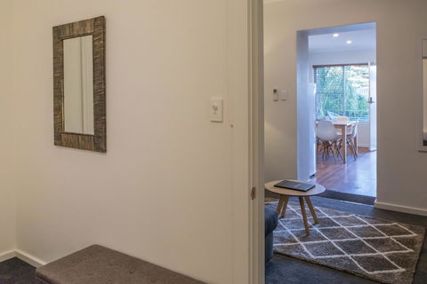 Bay 10 - Suites And Apartments - Accommodation Bookings 23