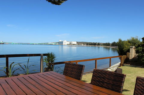 Bay 10 - Suites And Apartments - Accommodation Bookings 30
