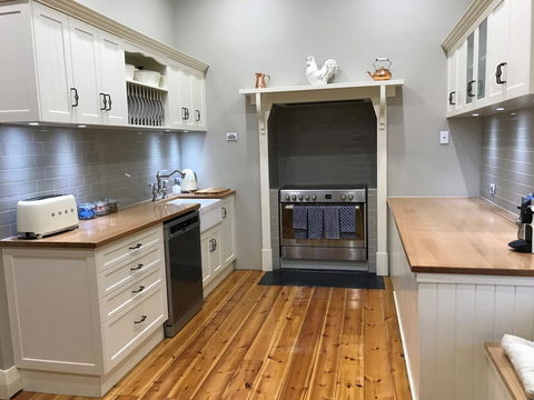 Ambrosia Holiday Home - Accommodation Bookings 8