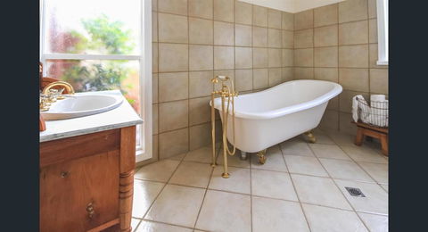 Ambrosia Holiday Home - Accommodation Bookings 9